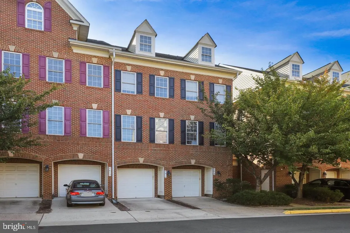 4617 Hummingbird Ln #110, Fairfax, VA 22033 - #1