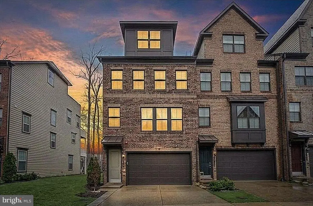 3799 Rainier Dr, Fairfax, VA 22033 - #1