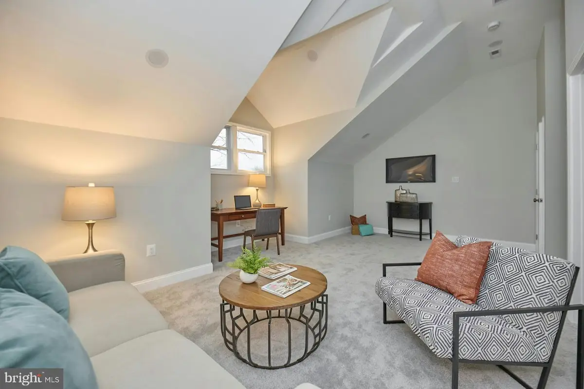 6323 Everglades Dr, Alexandria, VA 22312 - #1