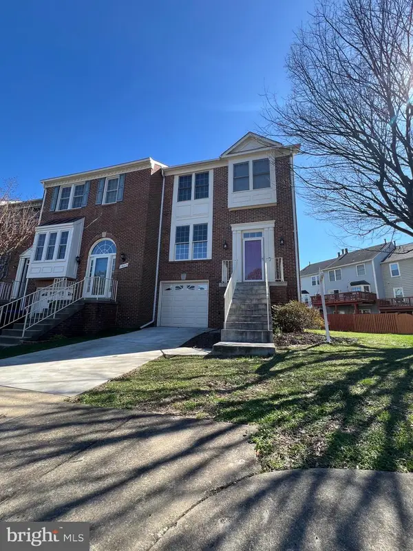 14217 Belt Buckle Ct, CENTREVILLE, VA 20121