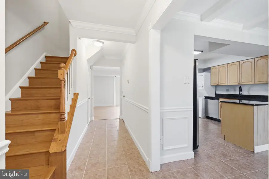 14465 Golden Oak Rd, Centreville, VA 20121 - #2