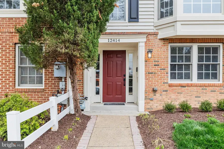 12414 Cedar Lakes Dr, Fairfax, VA 22033 - #3