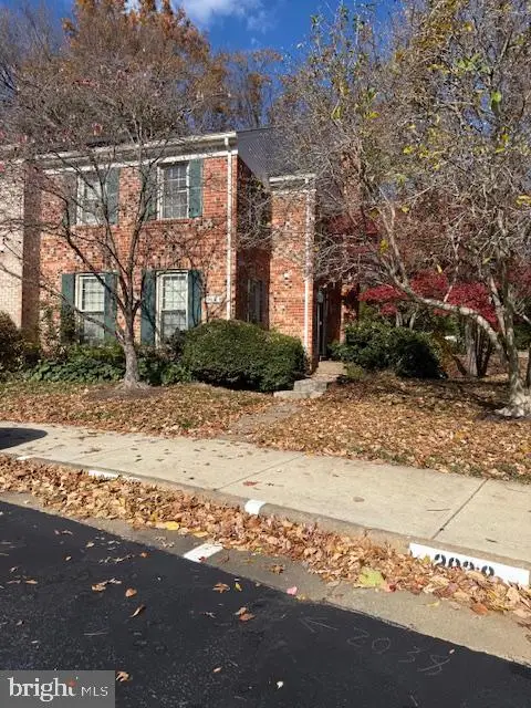 9648 Masterworks Dr, Vienna, VA 22181 - #2