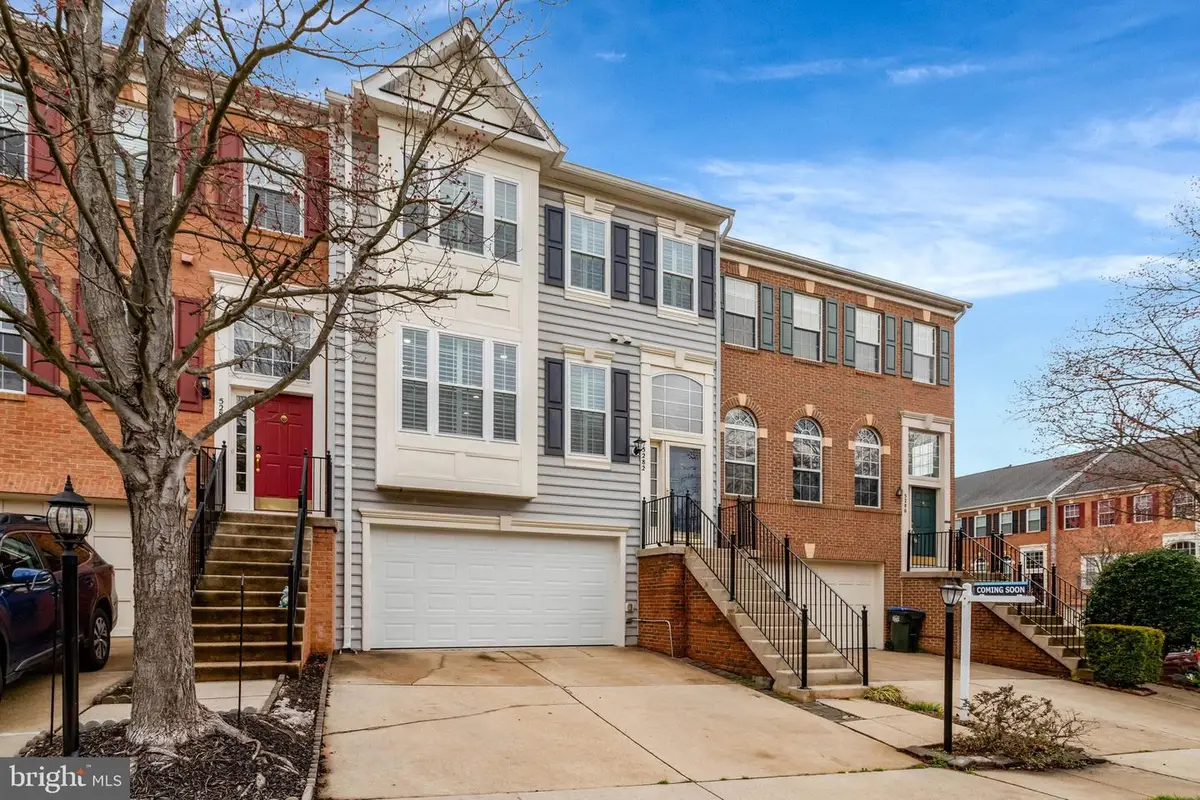 5282 Sandyford St, Alexandria, VA 22315 - #1