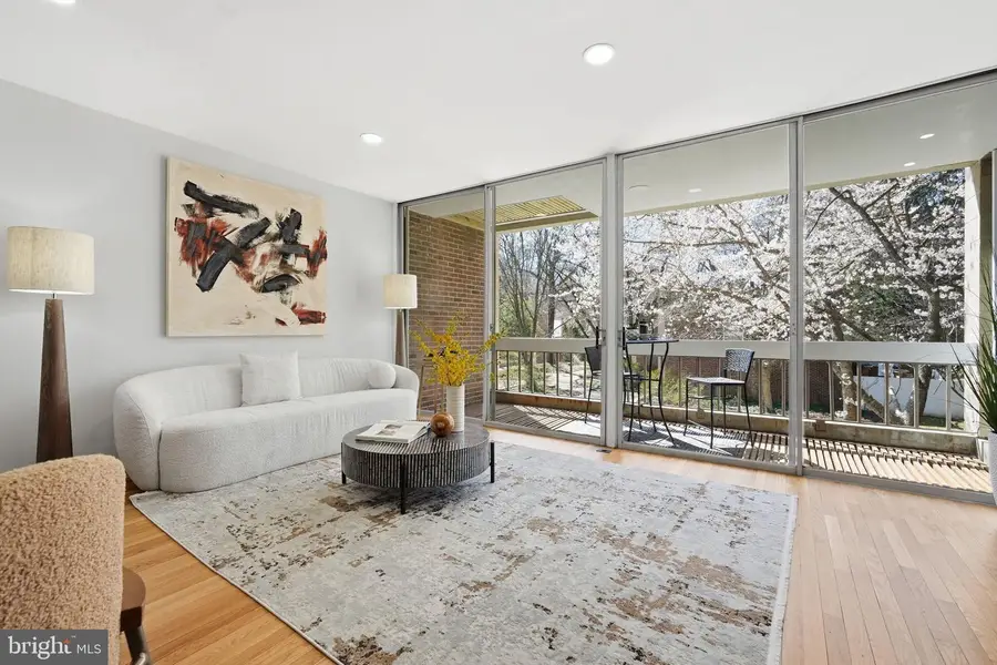 11526 Maple Ridge Rd, Reston, VA 20190 - #2