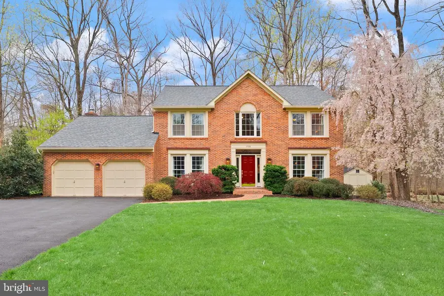 4928 Novak Ln, Fairfax, VA 22030 - #3