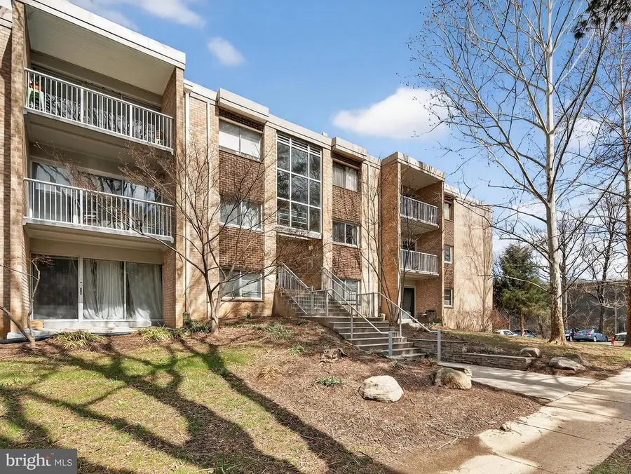 2908 Kings Chapel Rd #03/12, Falls Church, VA 22042 - #3
