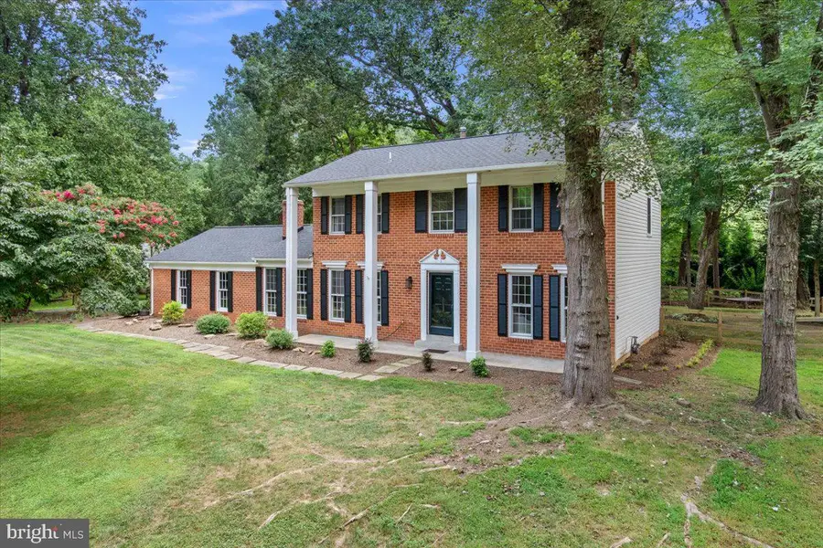 11713 Ayreshire Rd, Oakton, VA 22124 - #2