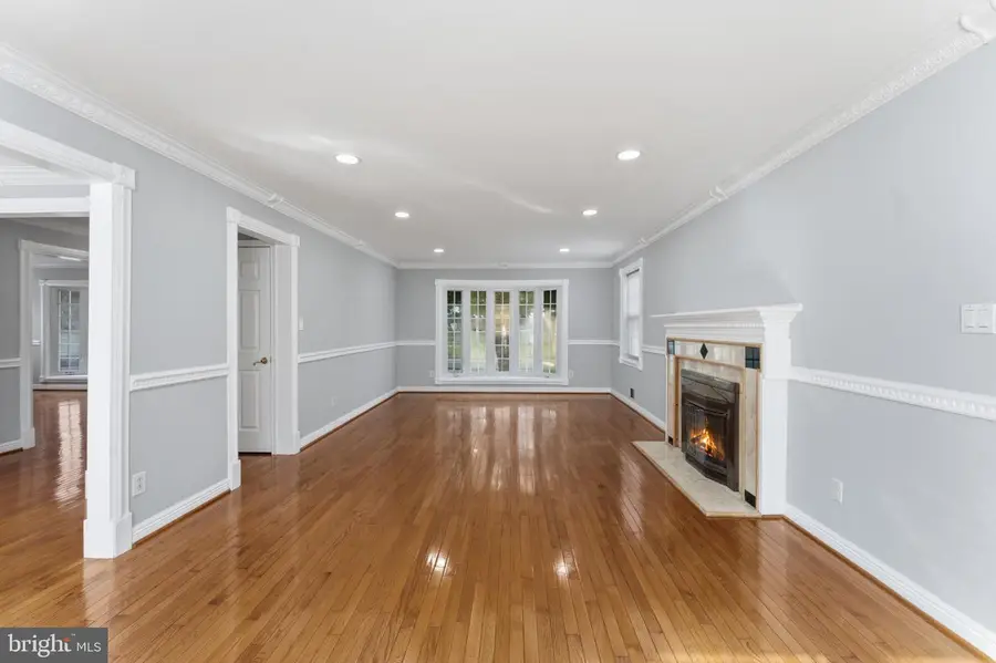 3911 Shelley Ln, Annandale, VA 22003 - #2