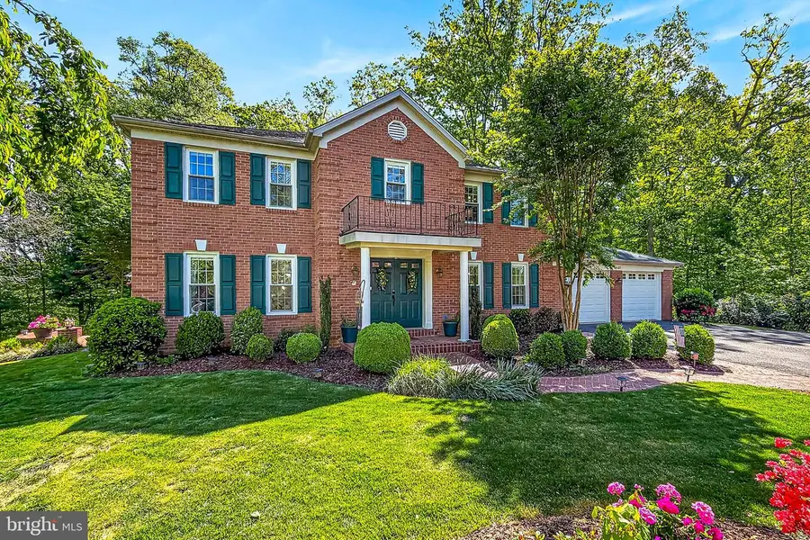 6327 Youngs Branch Dr, Fairfax Station, VA 22039 - #2