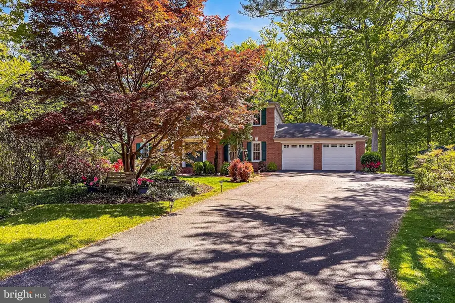 6327 Youngs Branch Dr, Fairfax Station, VA 22039 - #3