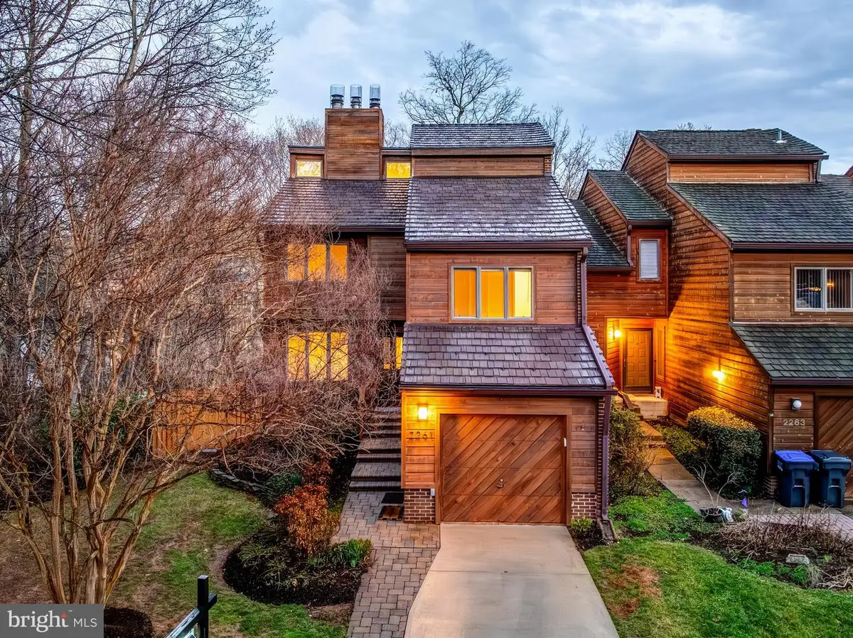 2261 Cedar Cove Ct, Reston, VA 20191 - #1