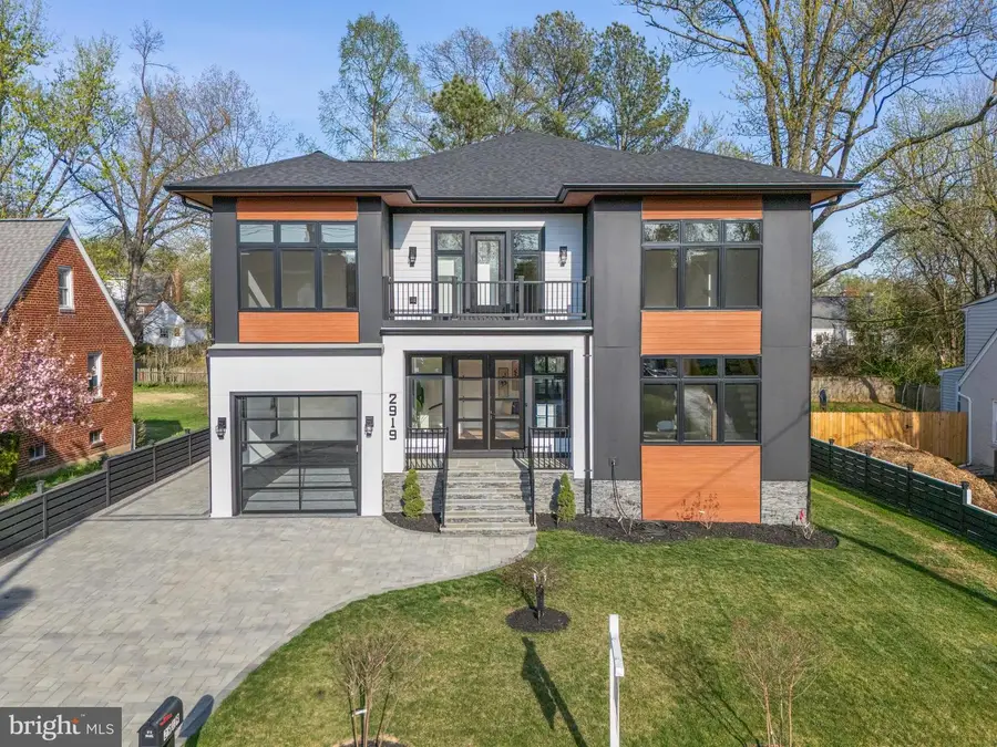 2919 Lawrence Dr, Falls Church, VA 22042 - #2