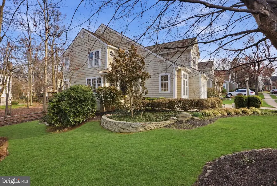 1285 Lamplighter Way, Reston, VA 20194 - #2