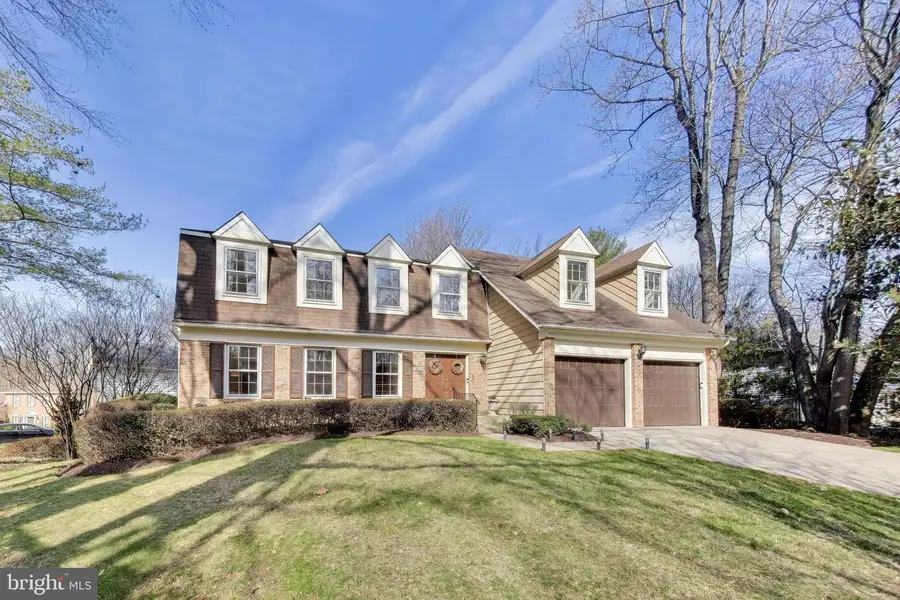 10150 Red Spruce Rd, Fairfax, VA 22032 - #2