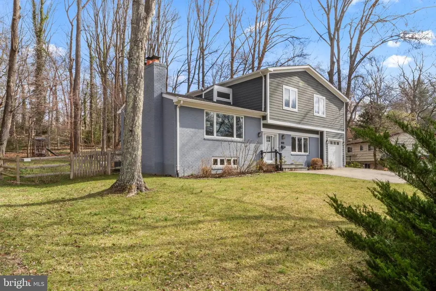 6322 Beachway Dr, Falls Church, VA 22044 - #2