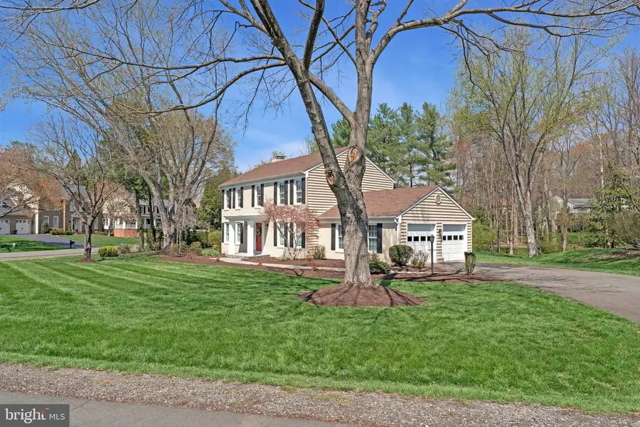 10840 Fieldwood Dr, Fairfax, VA 22030 - #3