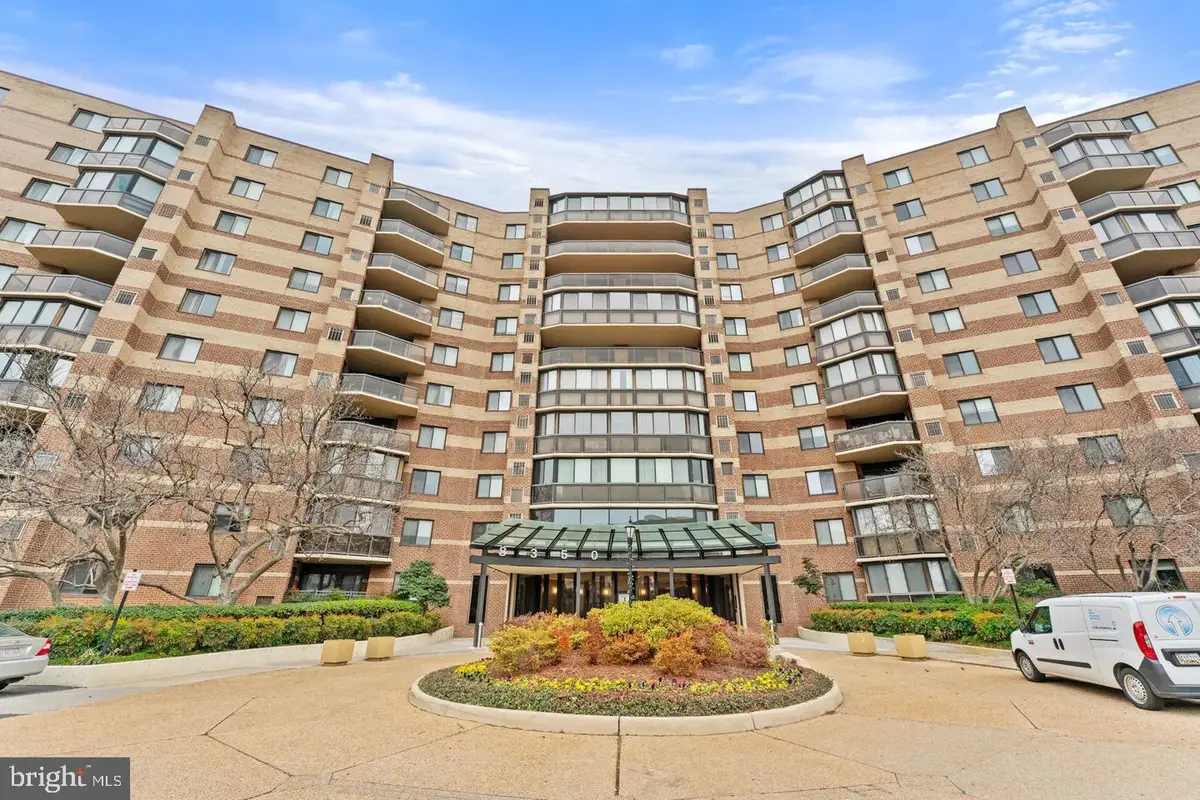 8350 Greensboro Dr #119, McLean, VA 22101 - #1