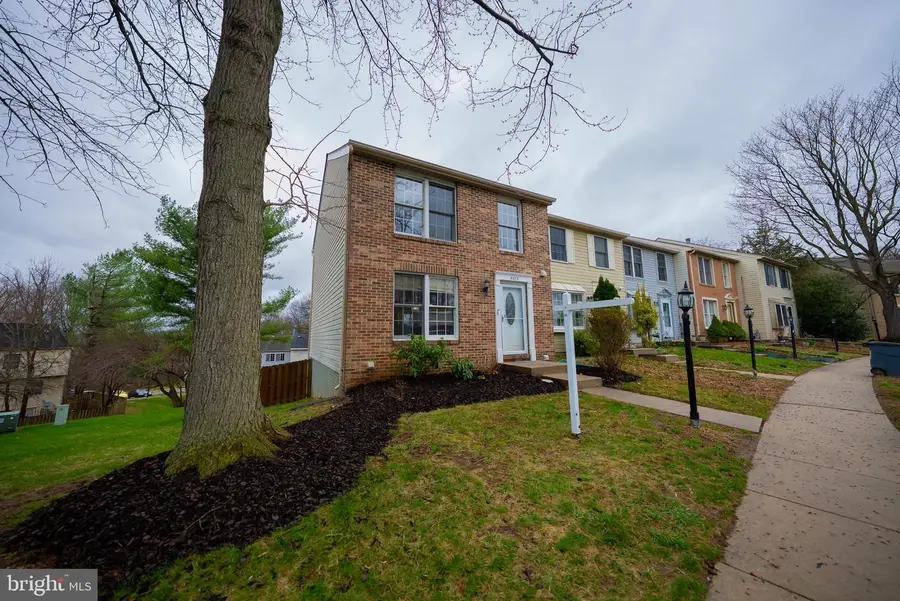 9203 Sheffield Hunt Ct, Lorton, VA 22079 - #2