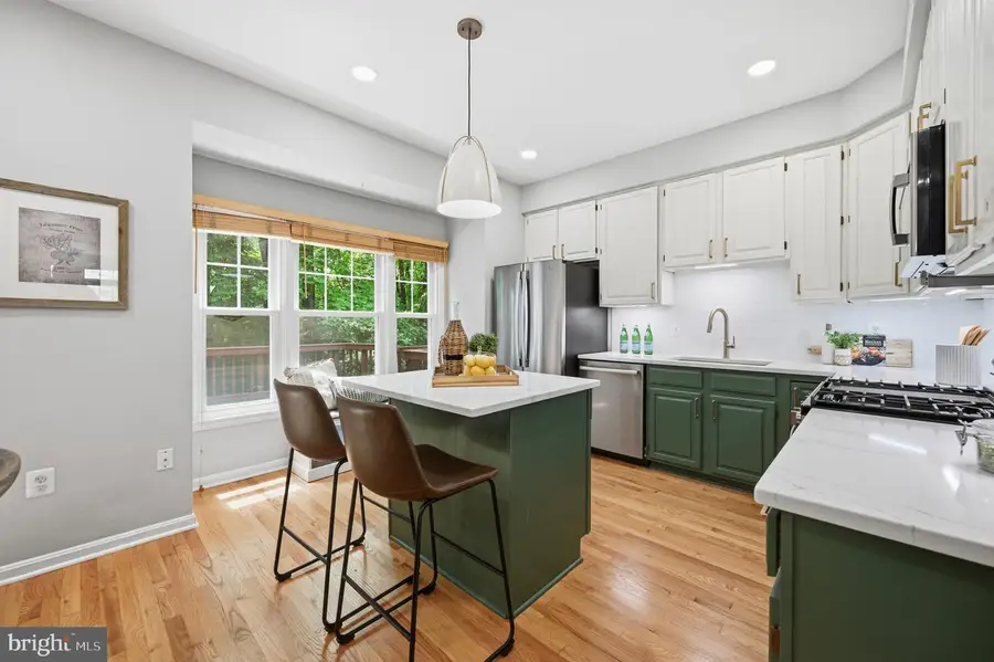 1232 Weatherstone Ct, Reston, VA 20194 - #2
