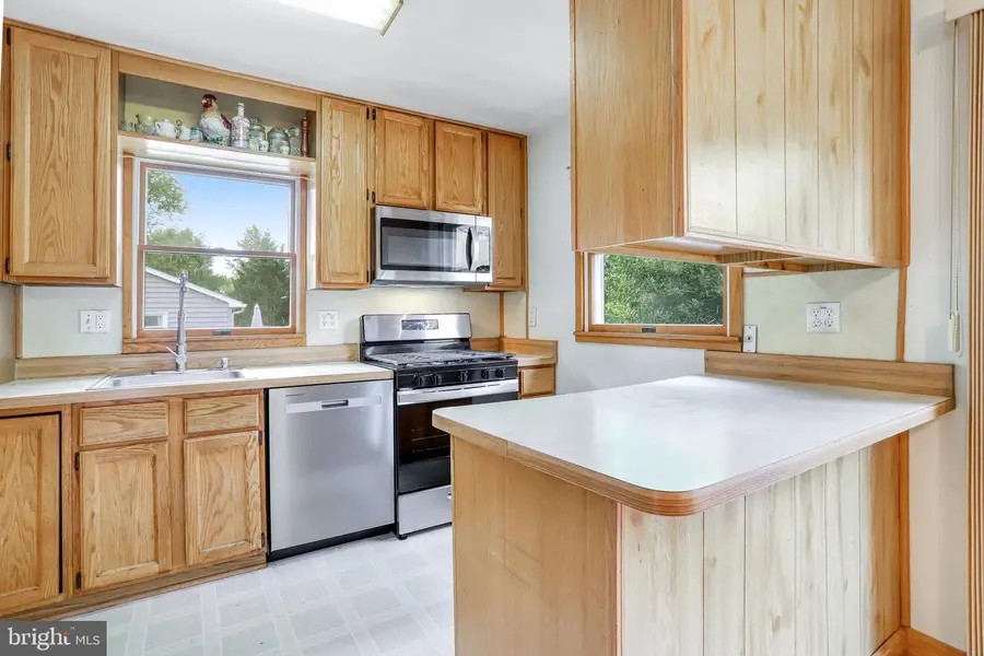 6434 Carriage Dr, Alexandria, VA 22310 - #3