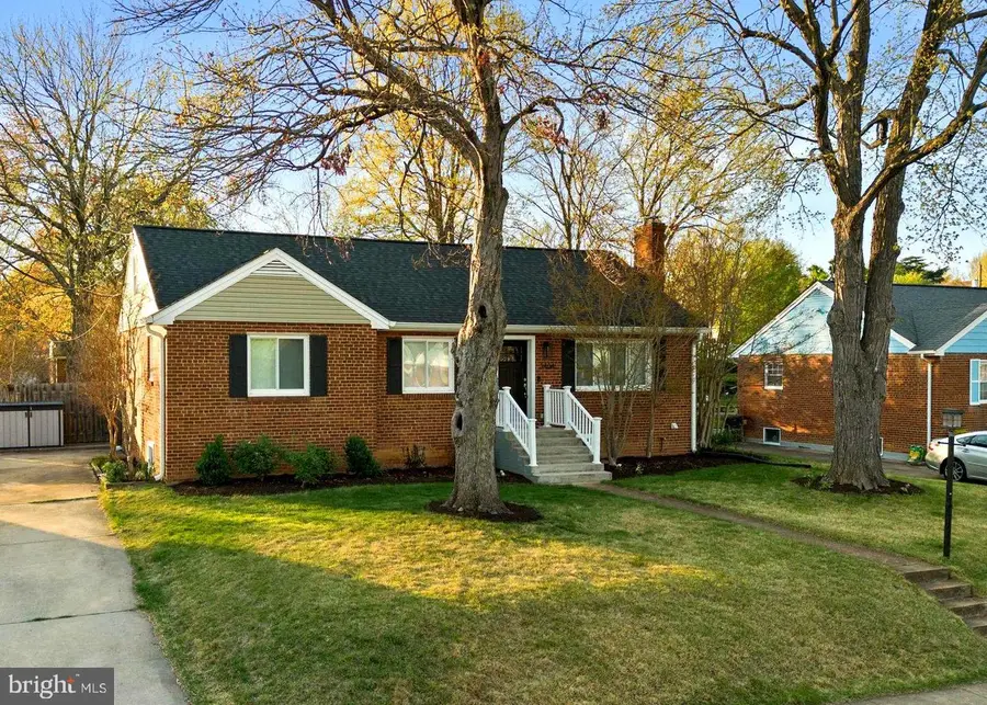 3404 Haven Pl, Falls Church, VA 22041 - #2