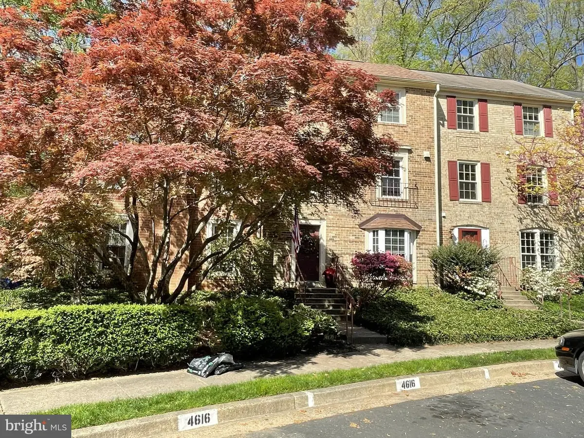 4616 Briar Patch Ct, Fairfax, VA 22032 - #1