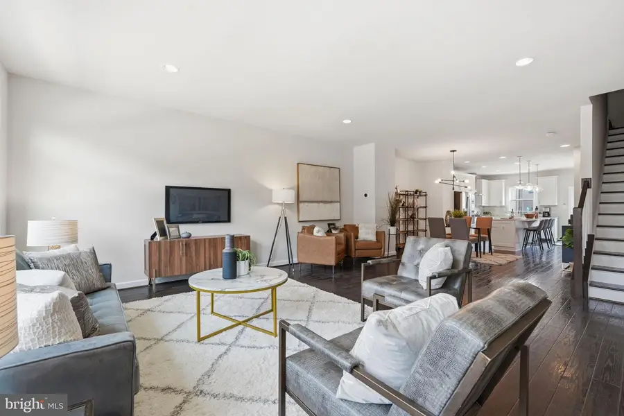 3164 Virginia Bluebell Ct, Fairfax, VA 22031 - #2