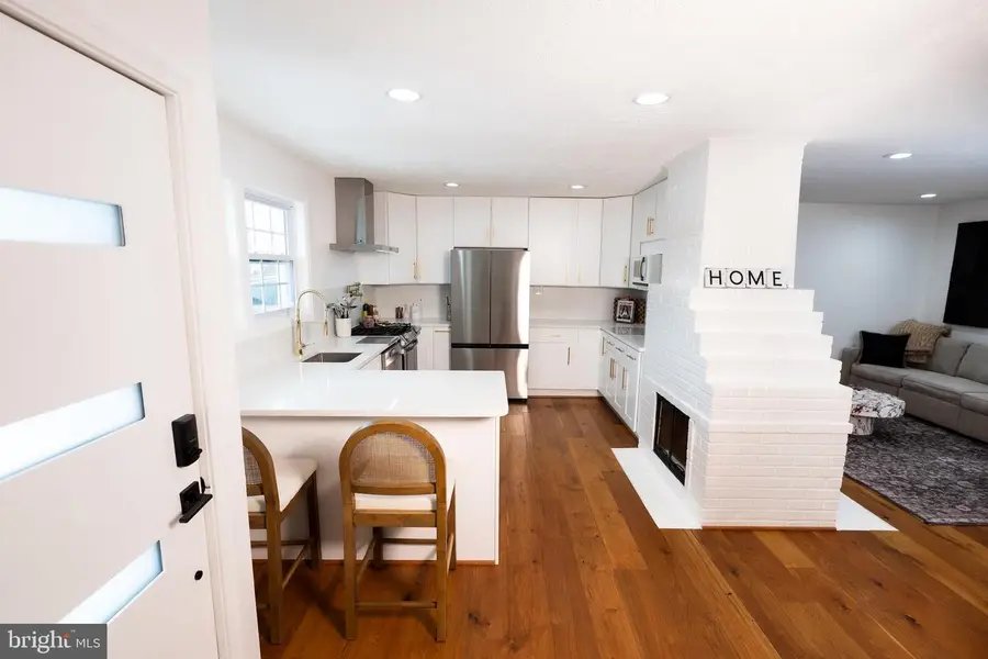 7304 Inzer St, Springfield, VA 22151 - #2