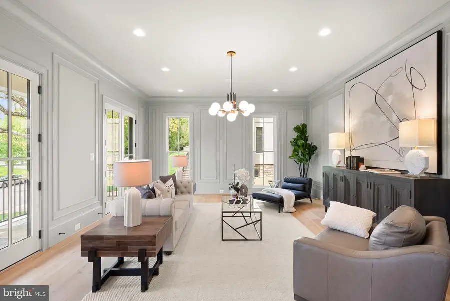 5850 Upton St, McLean, VA 22101 - #2