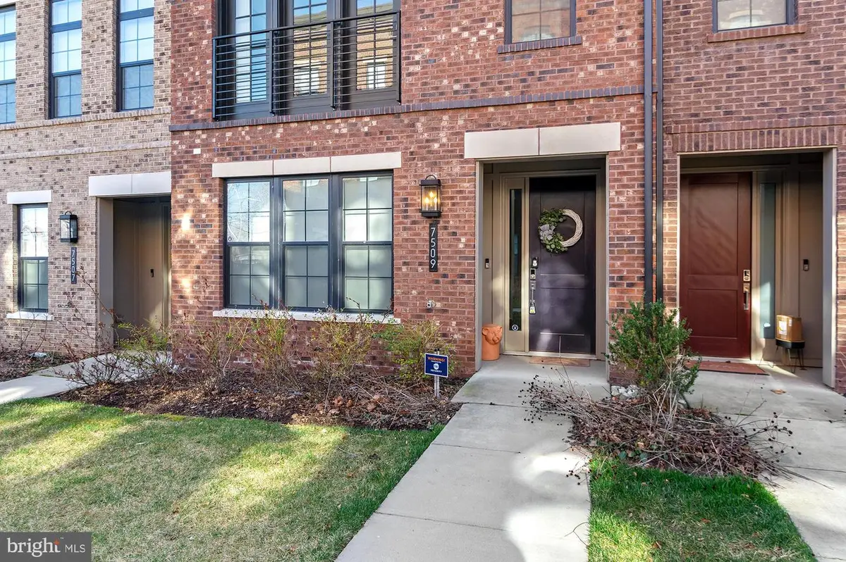 7509 Sawyer Farm Way #2002, McLean, VA 22102 - #1