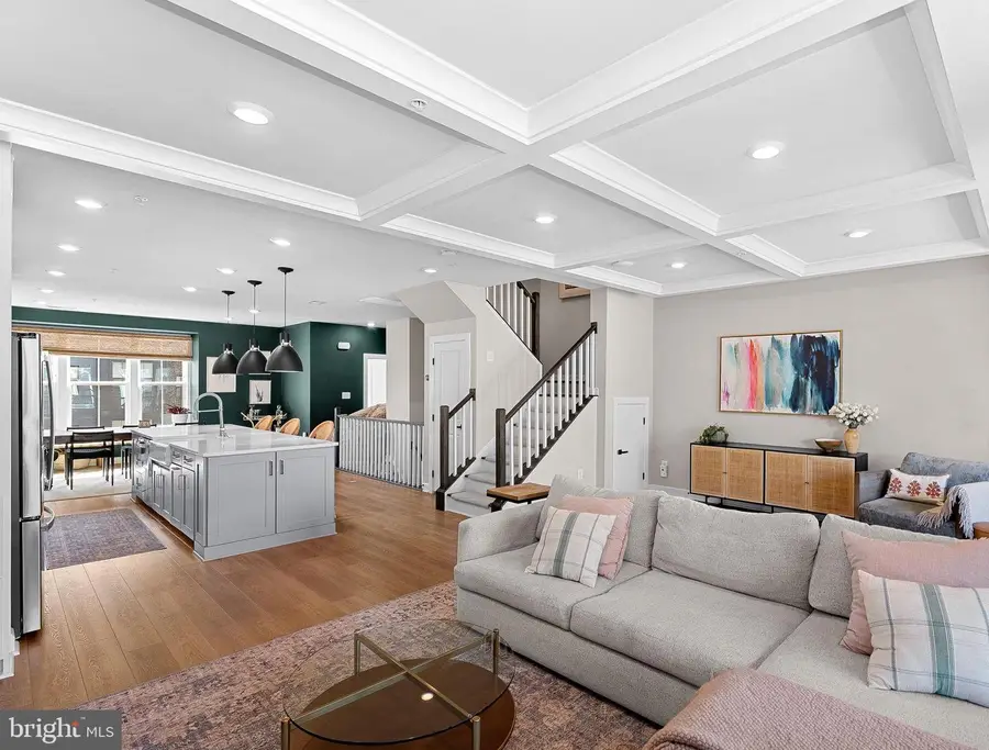 2240 Woodland Gap Ter, Herndon, VA 20171 - #3