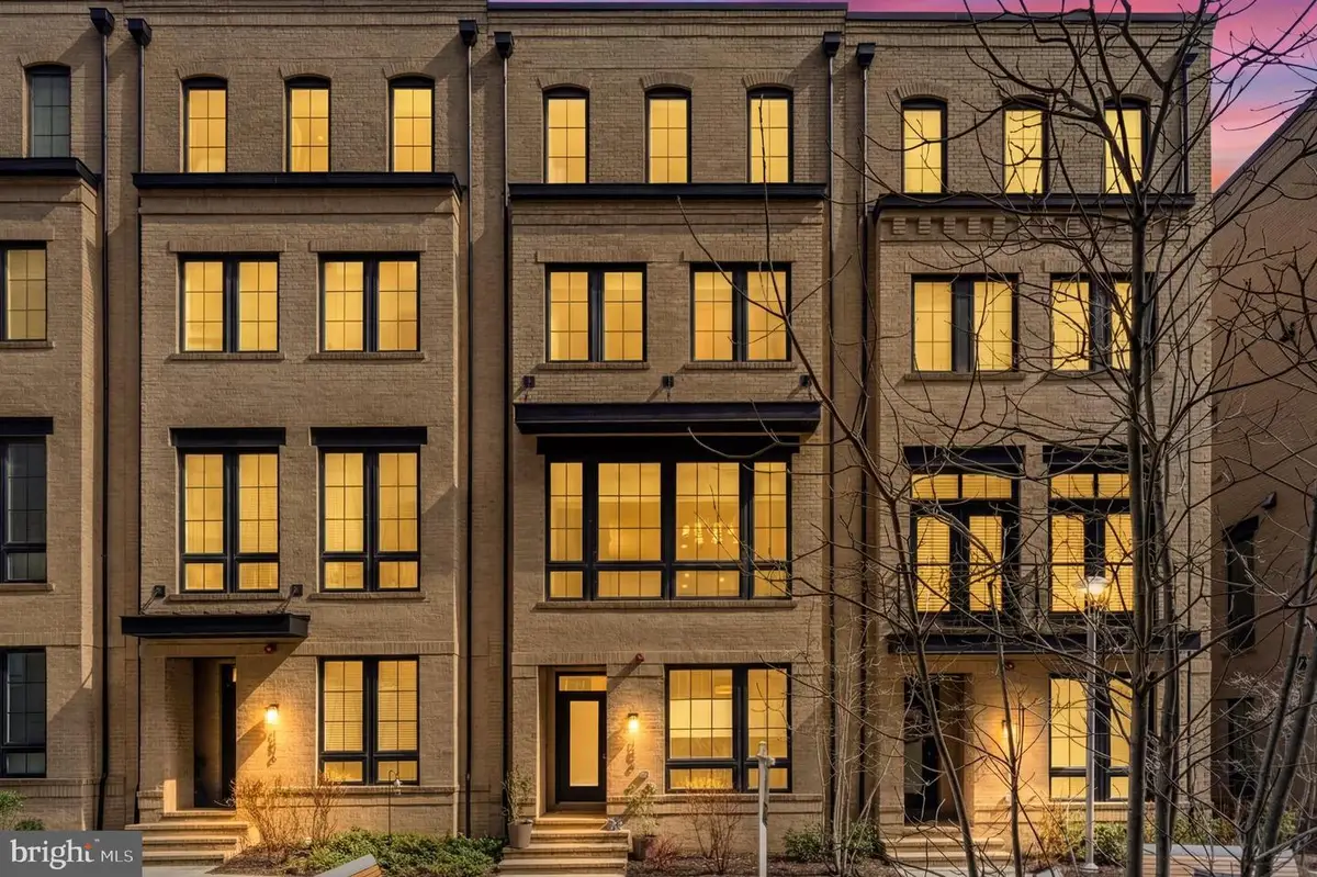 1878 Easterly Rd, Reston, VA 20190 - #1