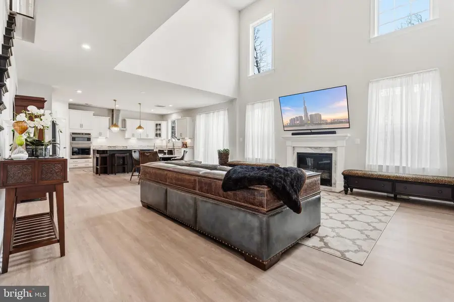 8934 Hubbard Way, Lorton, VA 22079 - #3