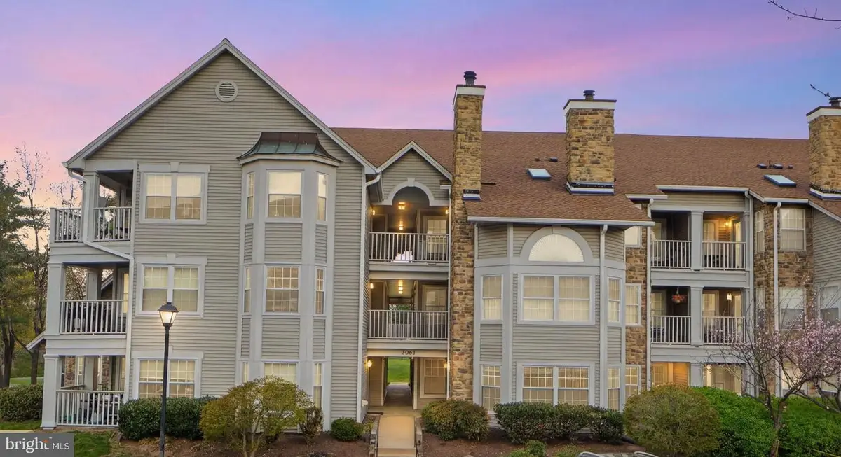 5601 Willoughby Newton Dr #16, Centreville, VA 20120 - #1