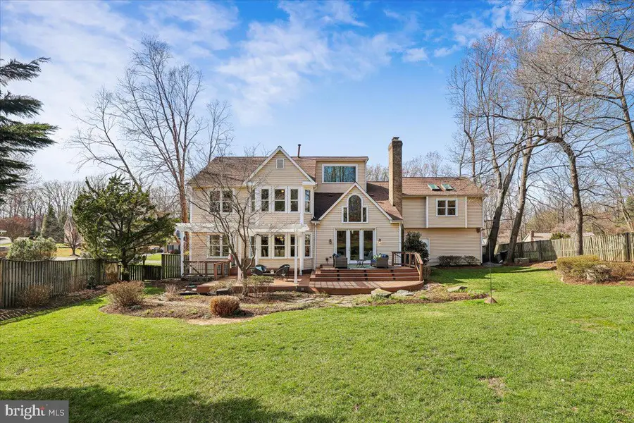 12015 Hamden Ct, Oakton, VA 22124 - #3