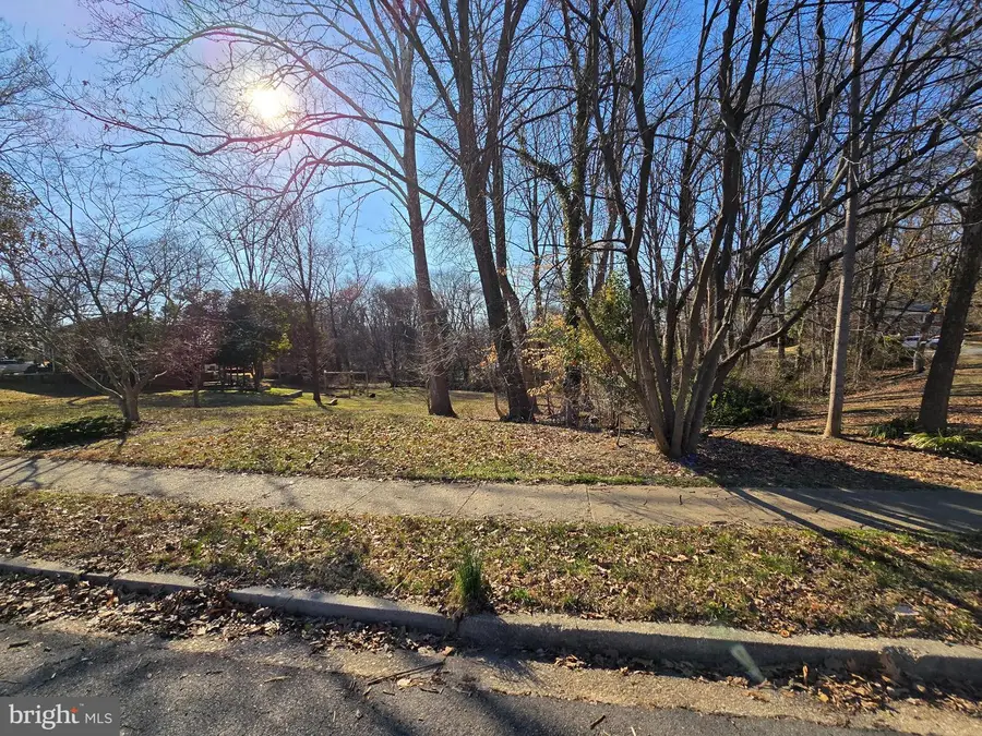 7669 Long Pine Dr, Springfield, VA 22151 - #3