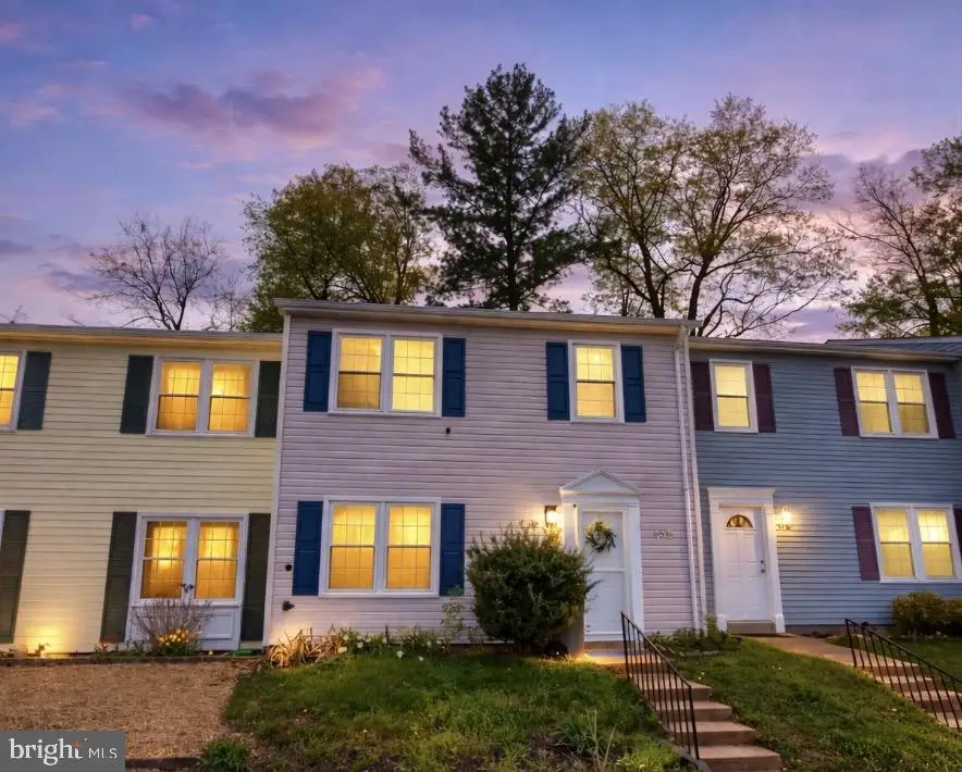 9518 Mooregate Ct, Lorton, VA 22079 - #2