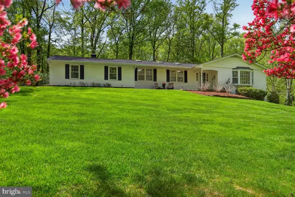 11511 Lilting Ln, FAIRFAX STATION, VA 22039