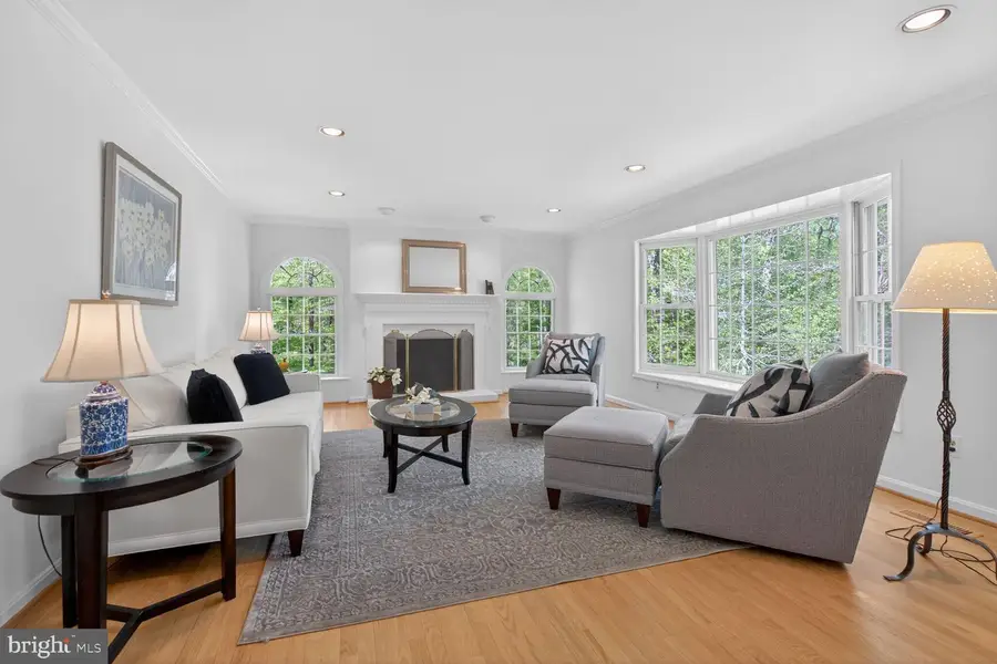 11511 Lilting Ln, Fairfax Station, VA 22039 - #3