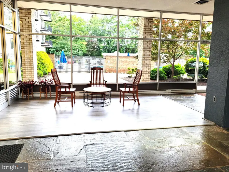 3245 Rio Dr #806, Falls Church, VA 22041 - #3