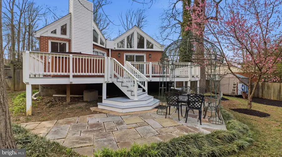7607 Burnside Ct, Falls Church, VA 22043 - #3