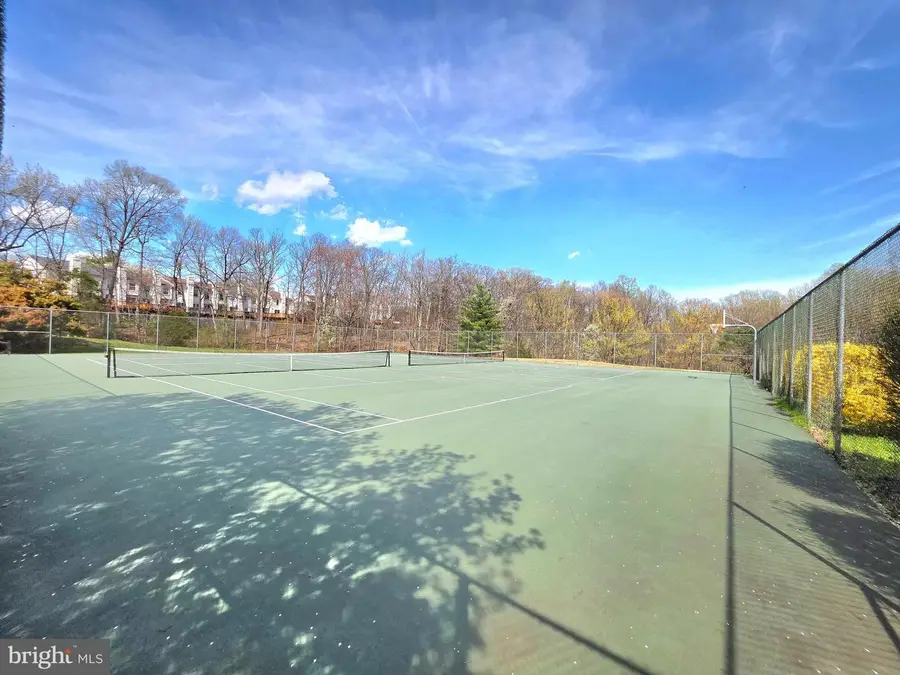 5650 Ridge View Dr, Alexandria, VA 22310 - #3