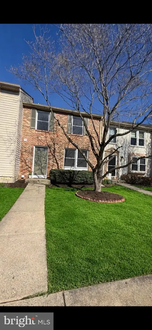 14125 Honey Hill Ct, Centreville, VA 20121 - #1