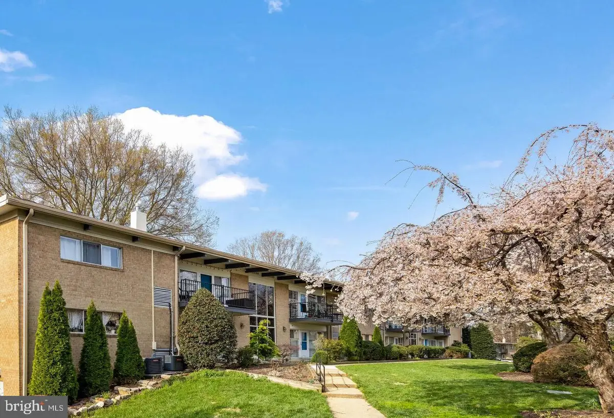 4909 Americana Dr #106, Annandale, VA 22003 - #1