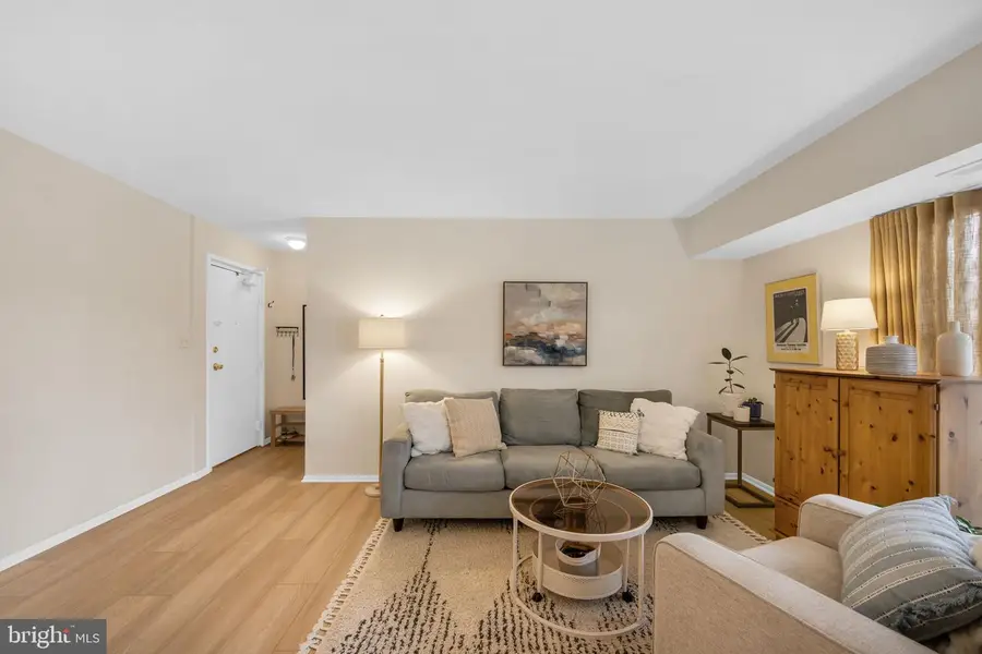 4909 Americana Dr #106, Annandale, VA 22003 - #3