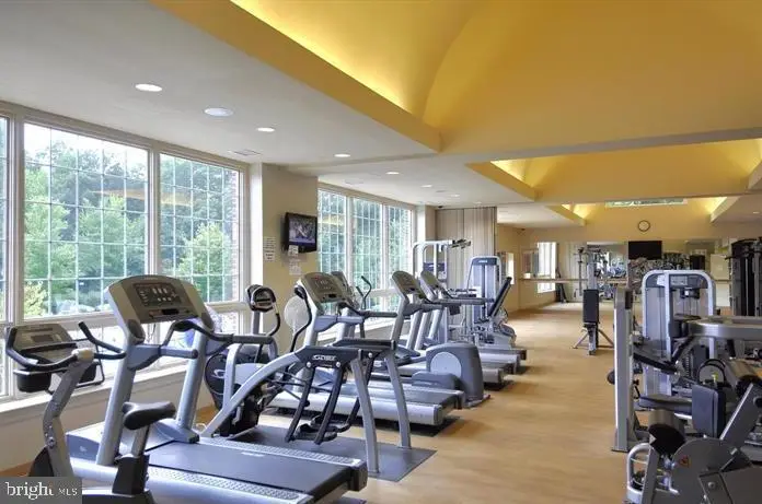 3913 Green Look Ct, Fairfax, VA 22033 - #2