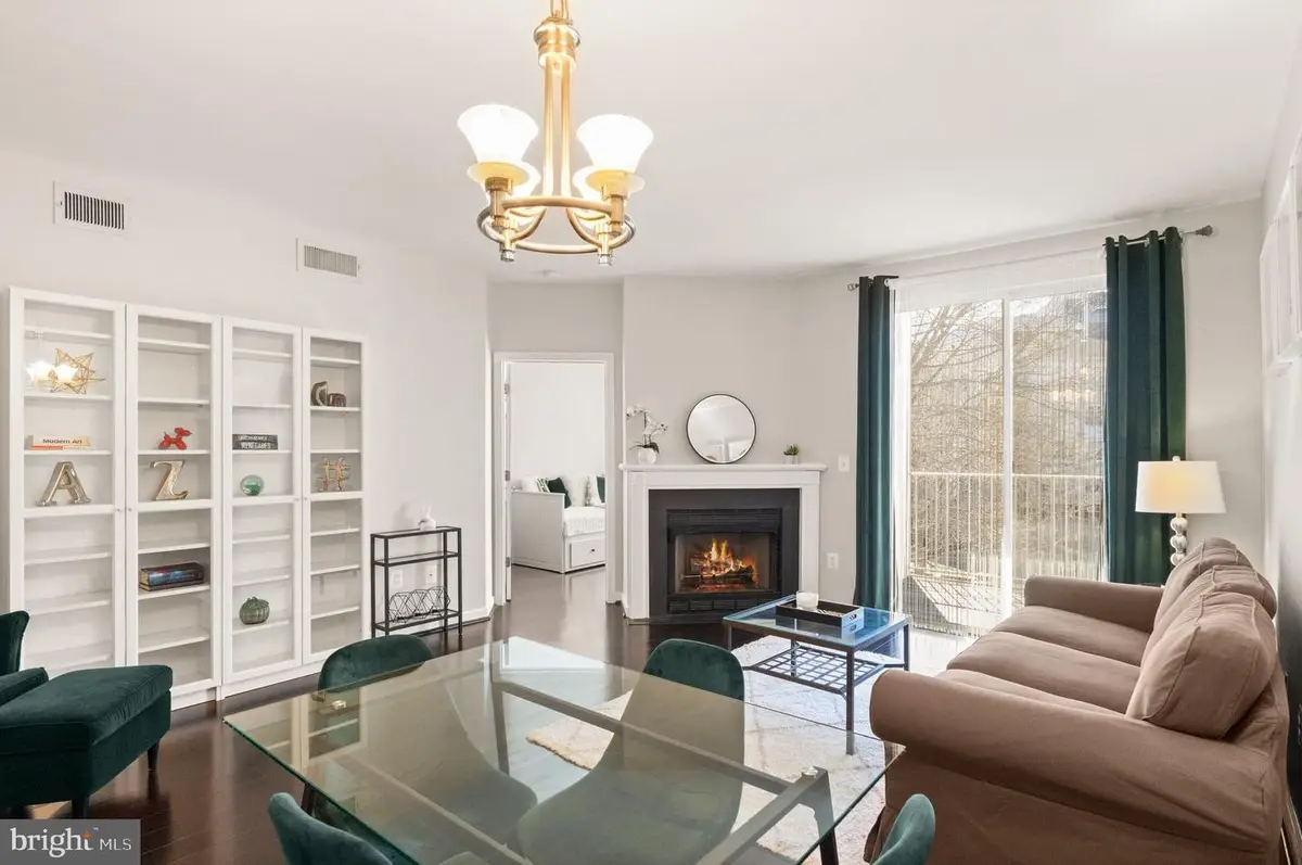 1625 International Dr #203, McLean, VA 22102 - #1