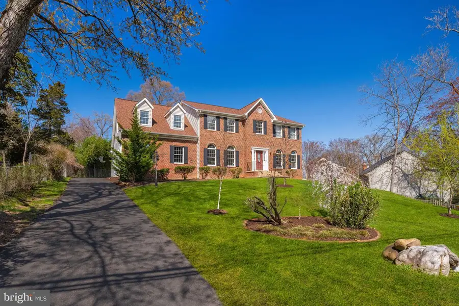 3400 Woodland Ln, Alexandria, VA 22309 - #2