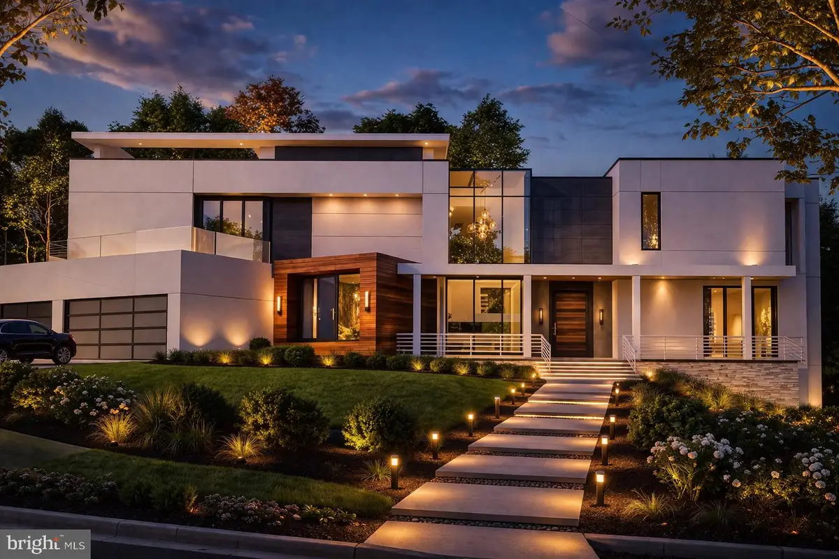 8400 Martingale Dr, McLean, VA 22102 - #1